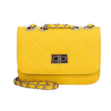 Quilted Crossbody Bags for Fashionable Girls Statement handbags Quilted purses Women handbags Stylish purses Fashionable shoulder bags Crossbody bags